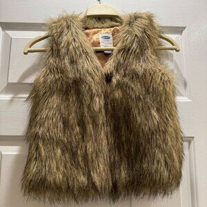 Old Navy Faux-fur vest